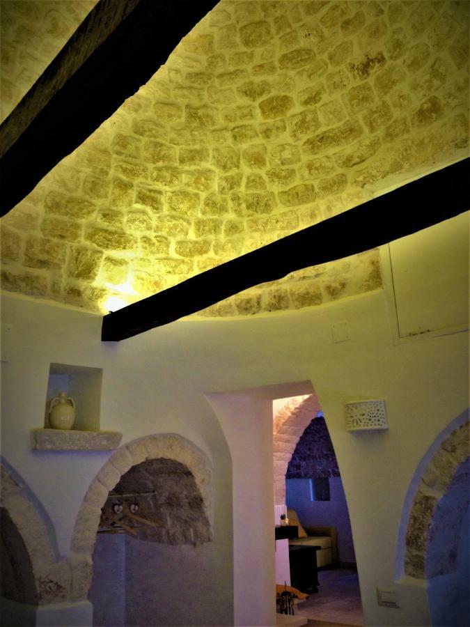 Trullo "Vicolo Fiorito" Villa Alberobello Bagian luar foto