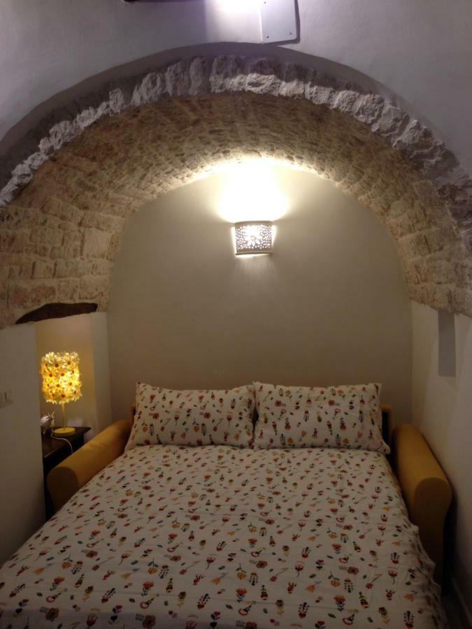 Trullo "Vicolo Fiorito" Villa Alberobello Bagian luar foto