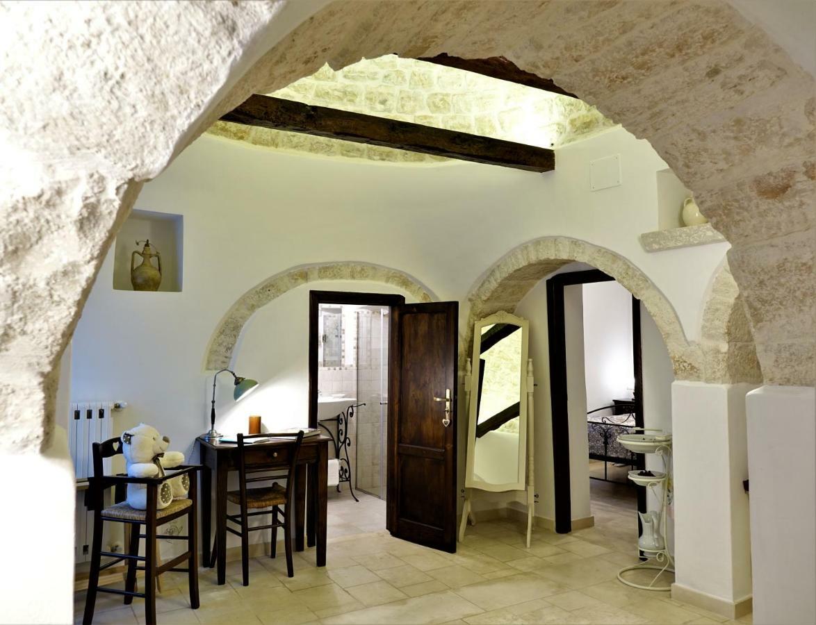 Trullo "Vicolo Fiorito" Villa Alberobello Bagian luar foto